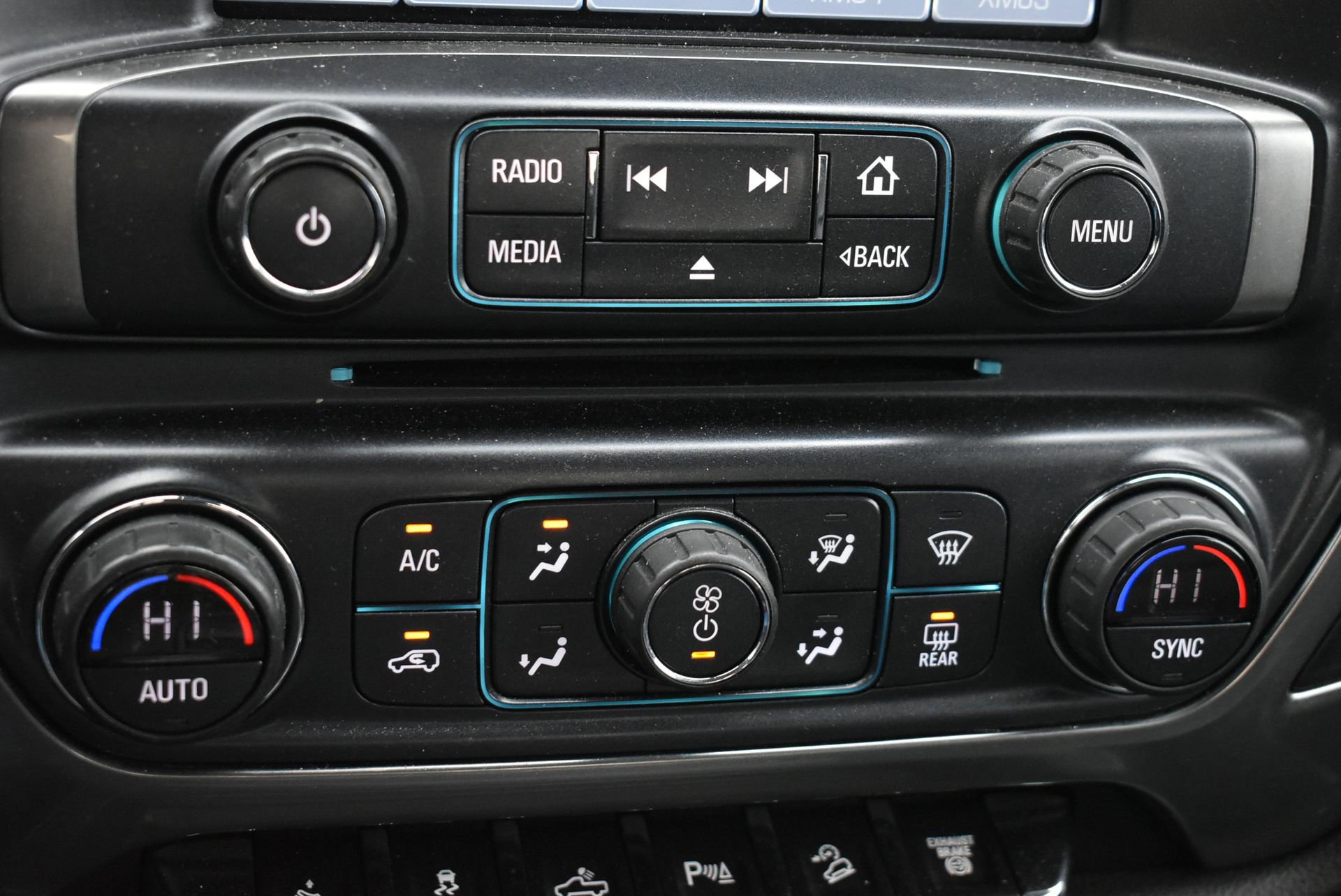 Used 2019 Chevrolet Silverado 3500 LTZ image 31