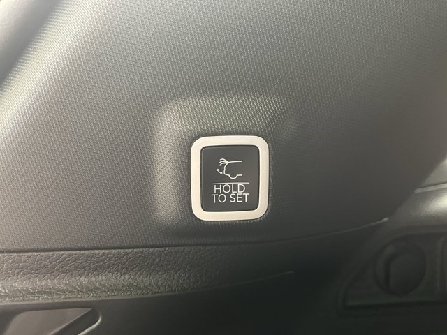 Used 2026 Jeep Grand Cherokee Limited AWD/4WD image 34