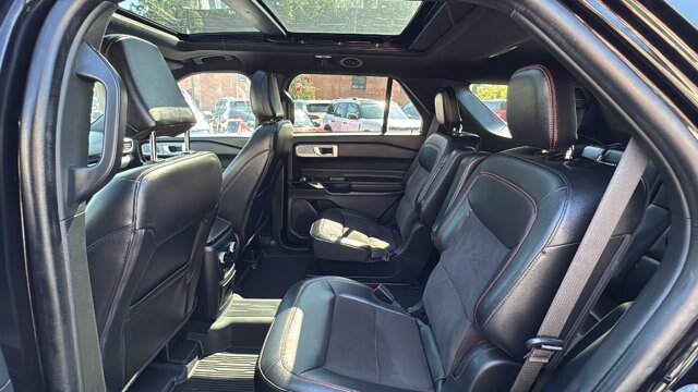 Certified 2023 Ford Explorer ST-Line w/ Class IV Trailer Tow Package AWD/4WD image 31