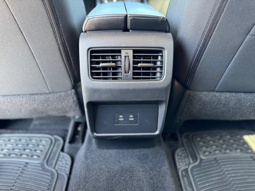 Used 2025 Nissan Rogue SV AWD/4WD image 36