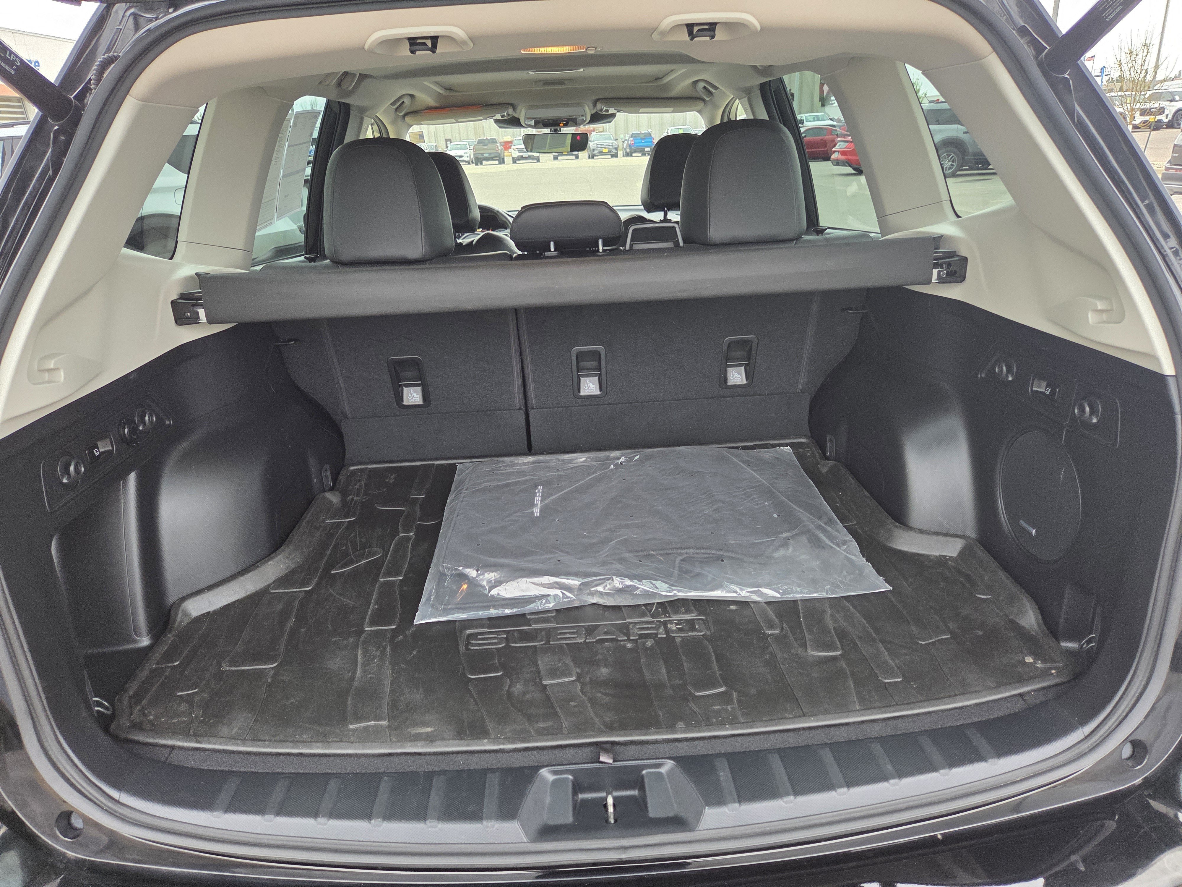 Used 2023 Subaru Forester Limited AWD/4WD image 12