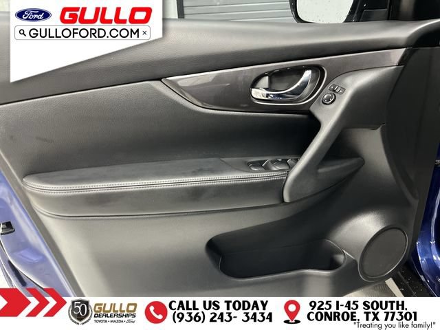 Used 2020 Nissan Rogue SV AWD/4WD image 19