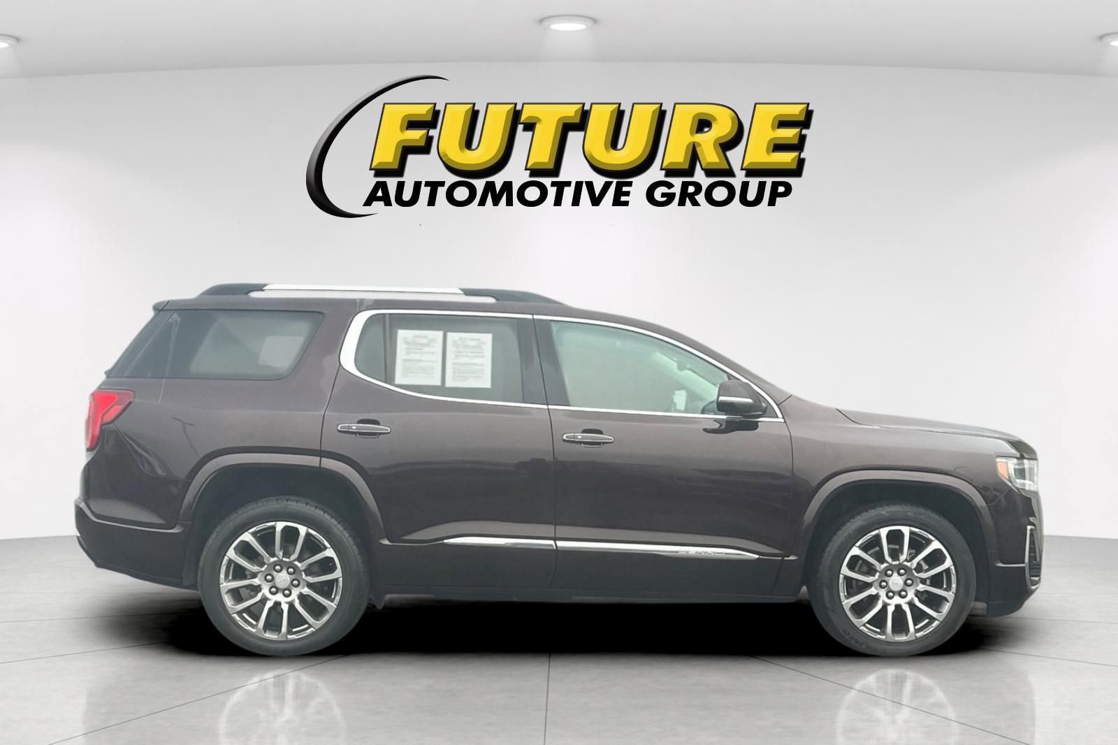 Used 2021 GMC Acadia Denali w/ Denali Technology Package image 6