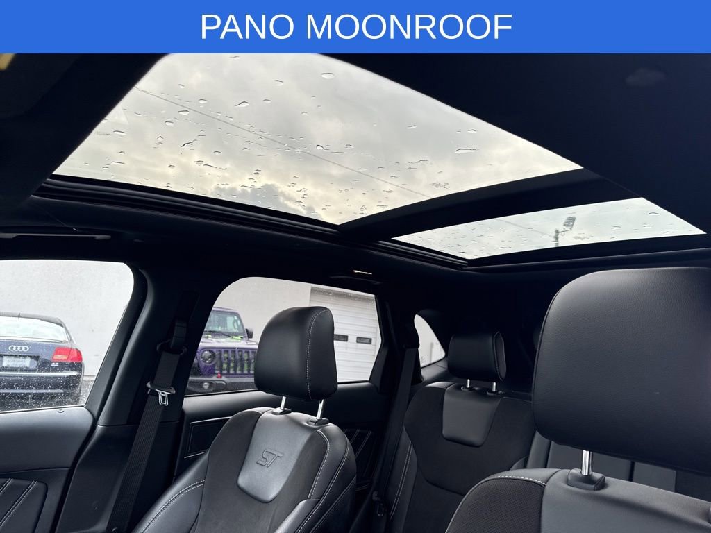 Certified 2024 Ford Edge ST w/ Equipment Group 401A image 3