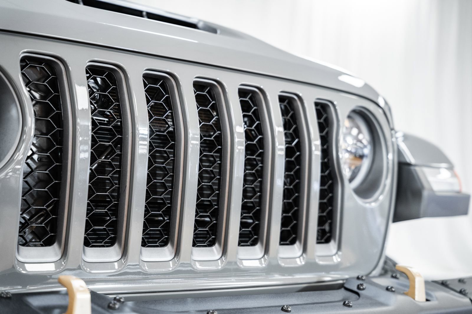 Used 2023 Jeep Wrangler Unlimited Rubicon 392 image 7