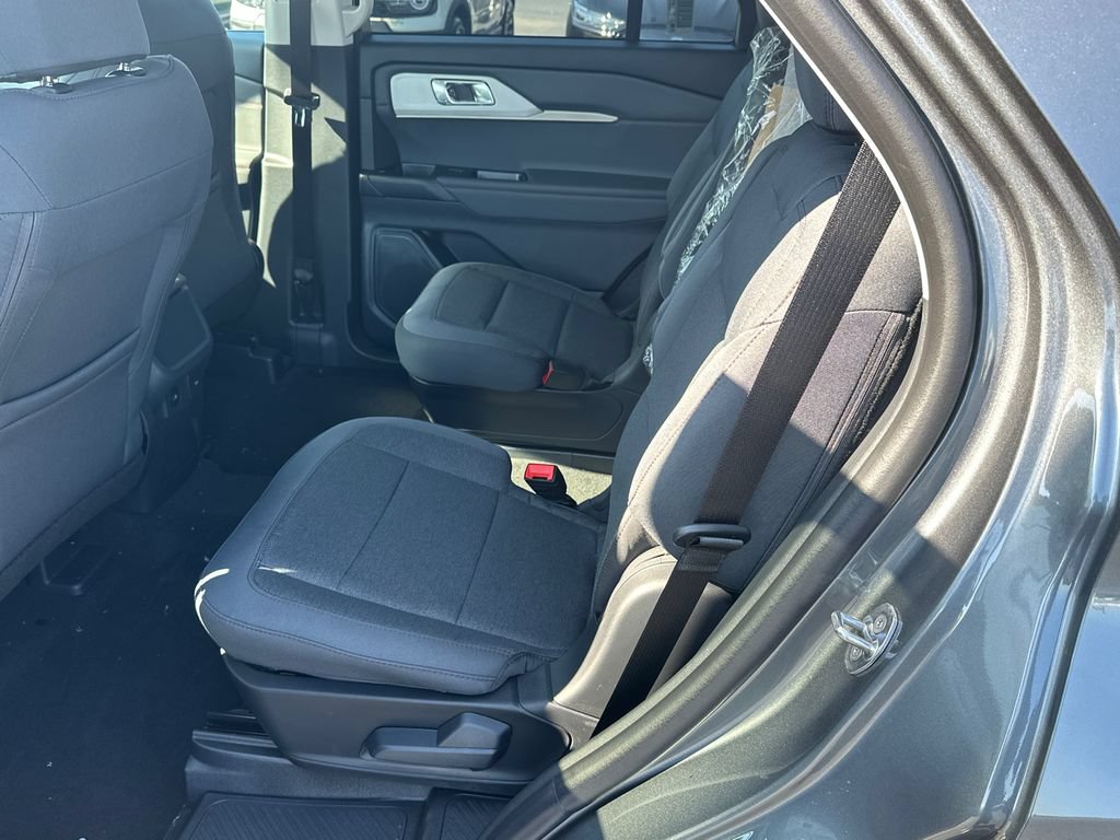 Certified 2026 Ford Explorer Active RWD image 21