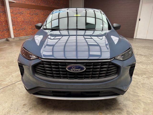 Certified 2024 Ford Escape Active image 9