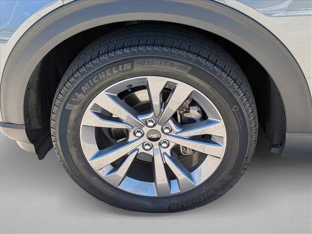 Certified 2023 Ford Explorer XLT w/ Equipment Group 202A AWD/4WD image 27