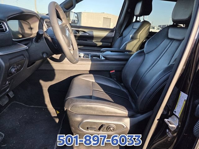 Used 2025 Jeep Wagoneer Series II w/ 8-Passenger Seating Package AWD/4WD image 10