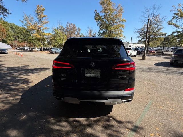 Used 2020 BMW X5 xDrive40i w/ Premium Package image 4