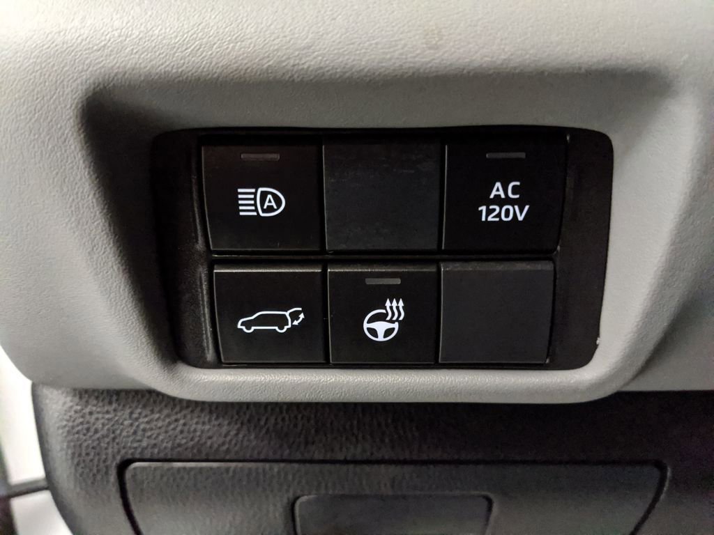 Used 2023 Toyota Highlander Limited image 20