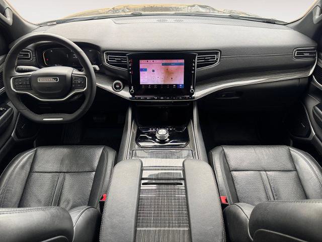 Used 2022 Jeep Wagoneer Series II AWD/4WD image 10