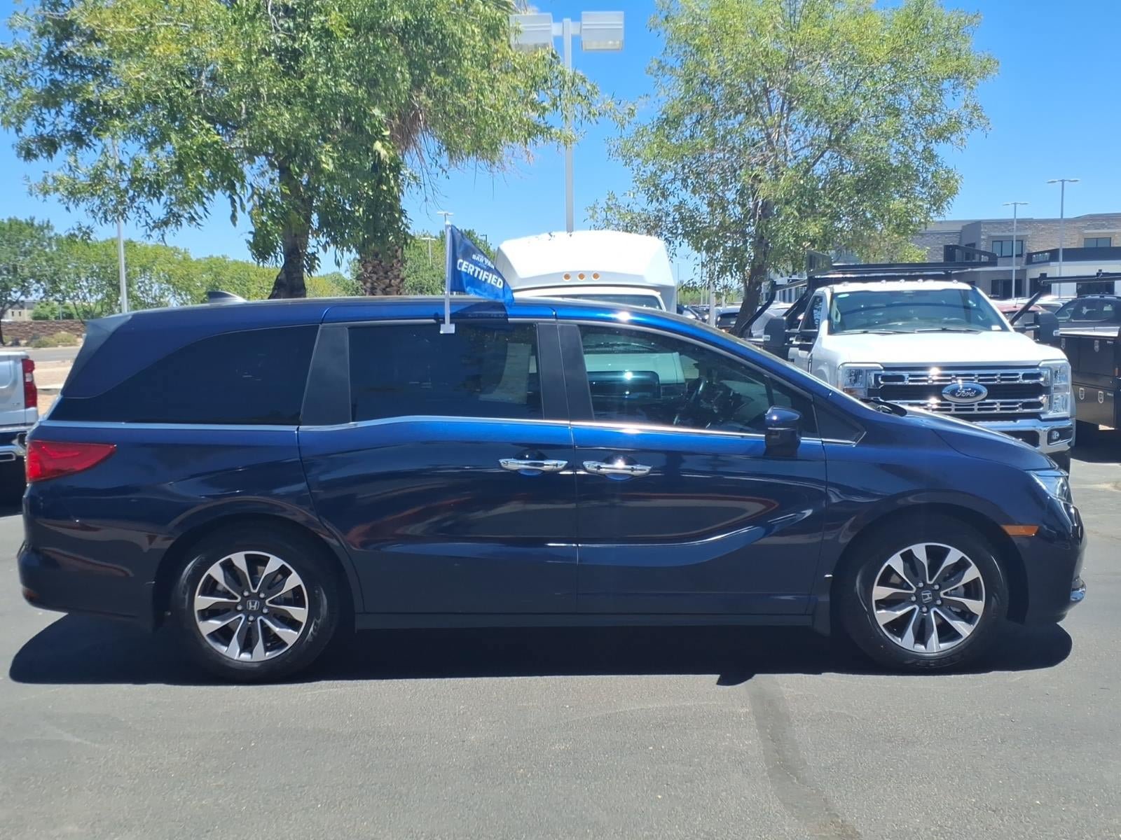 Used 2023 Honda Odyssey EX-L image 3