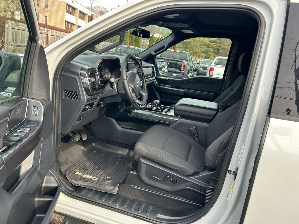 Certified 2023 Ford F150 XLT w/ Equipment Group 302A High image 17