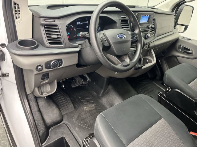 Certified 2025 Ford Transit 250 Low Roof w/ Exterior Upgrade Package RWD image 4