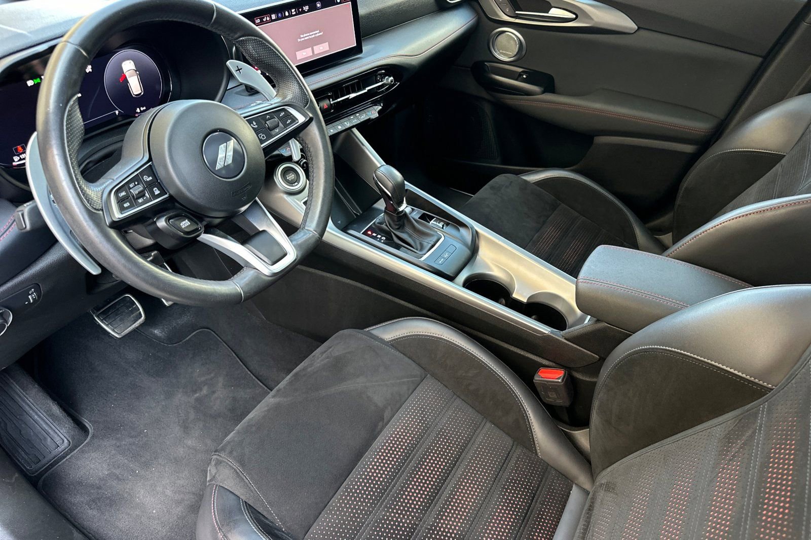 Used 2024 Dodge Hornet R/T Plus AWD/4WD image 9