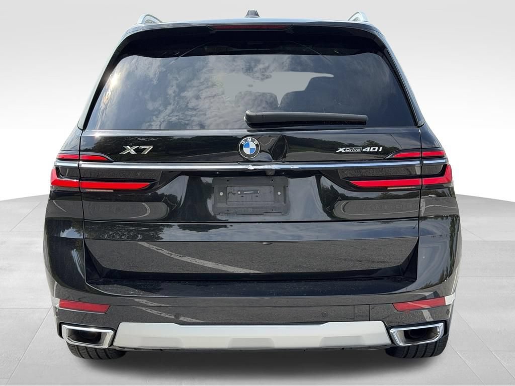Used 2024 BMW X7 xDrive40i AWD/4WD image 6