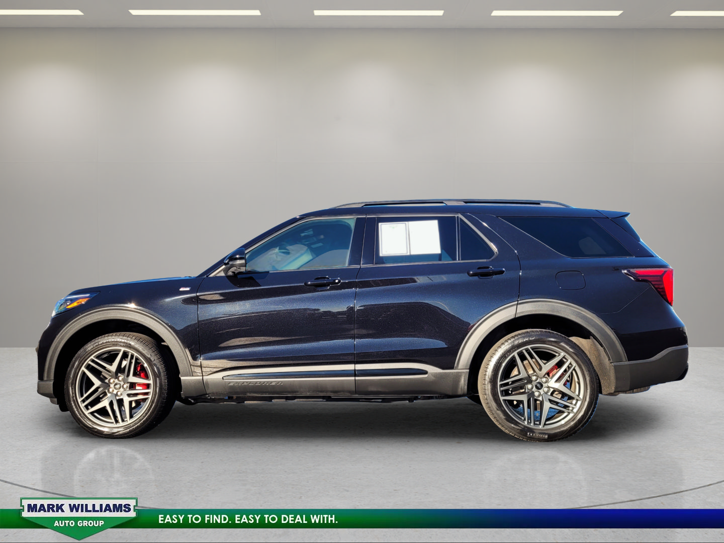 Certified 2025 Ford Explorer ST-Line w/ ST-Line Street Pack AWD/4WD image 7