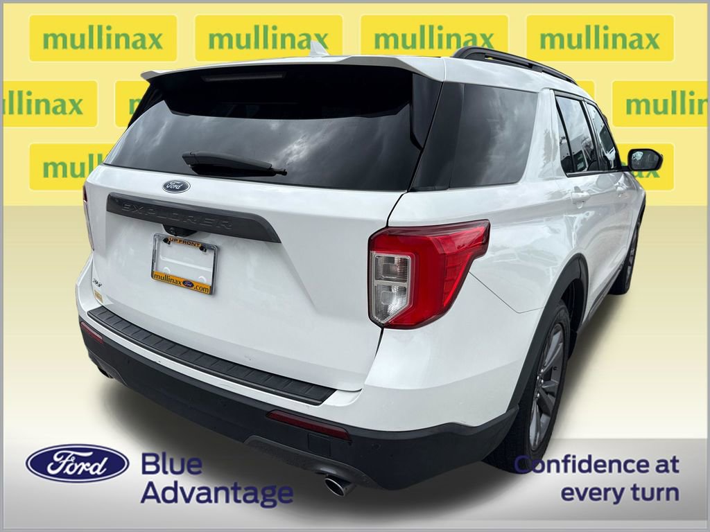 Certified 2021 Ford Explorer XLT w/ Equipment Group 202A RWD image 4