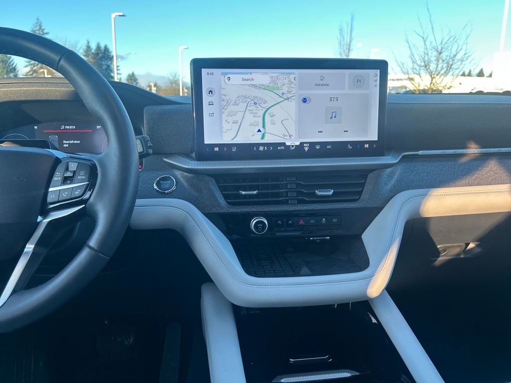 Certified 2025 Ford Explorer Platinum w/ Ultimate Package image 24