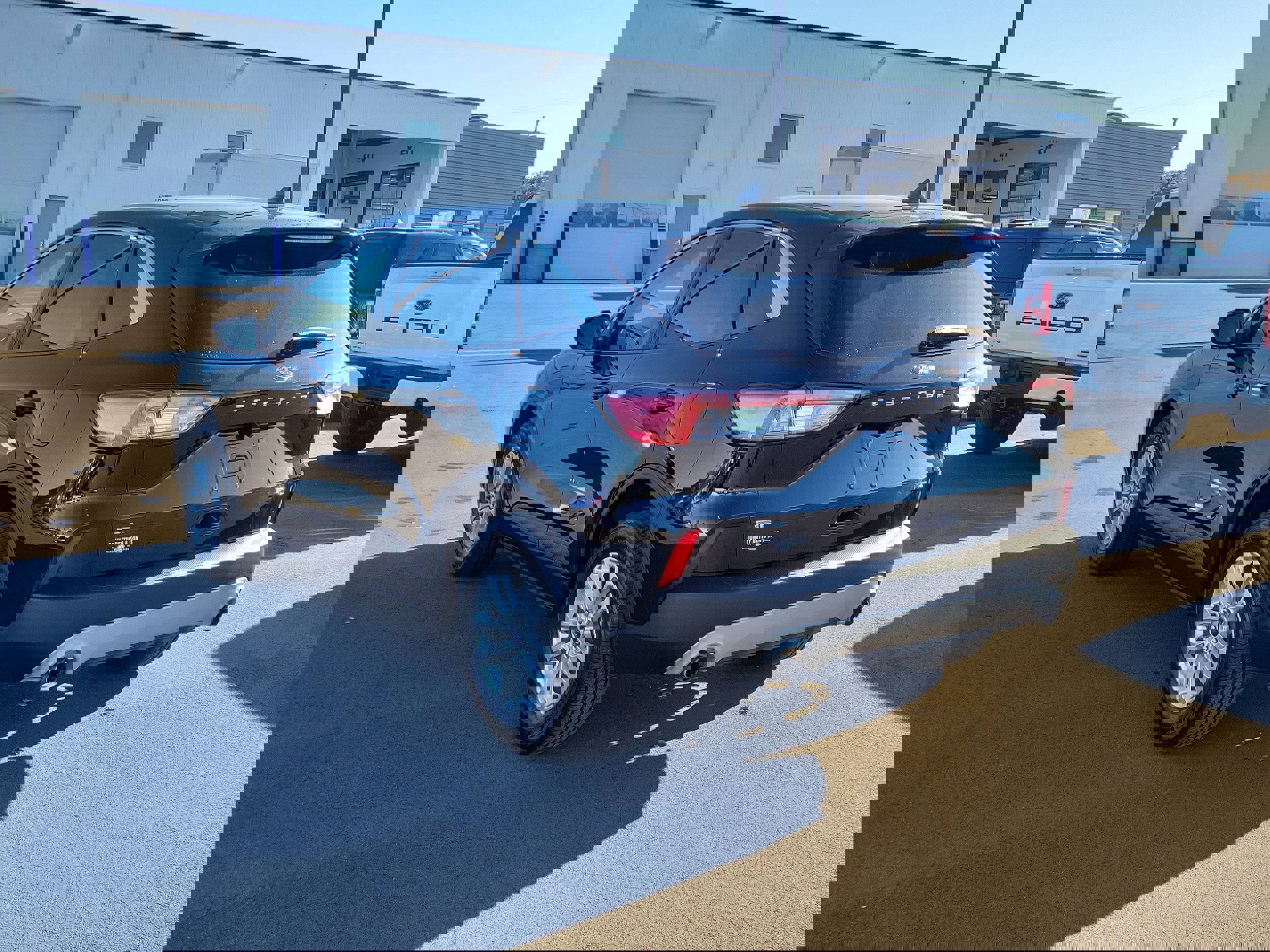 Certified 2022 Ford Escape SE w/ Convenience Package image 2