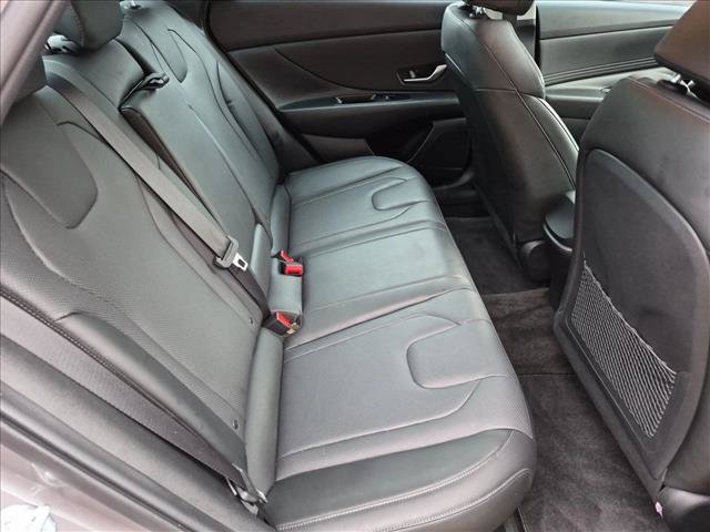 Used 2023 Hyundai Elantra Limited FWD image 20