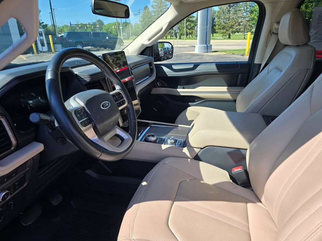 Certified 2022 Ford Expedition Limited AWD/4WD image 10