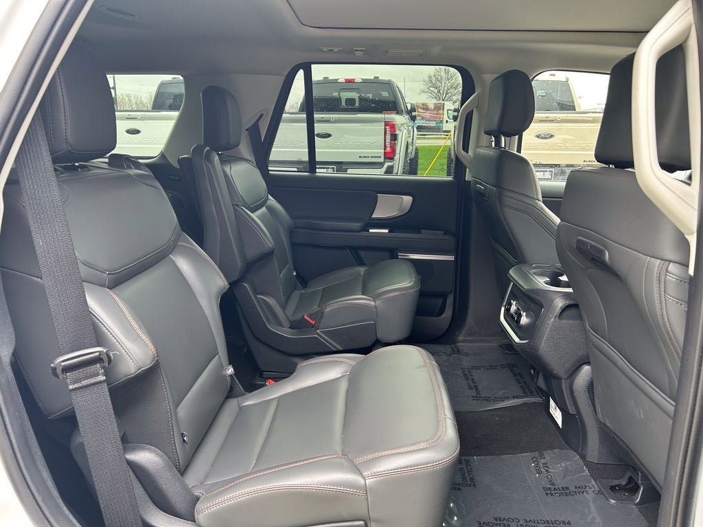 Certified 2025 Ford Expedition Active AWD/4WD image 24