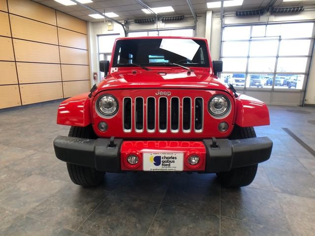 Used 2017 Jeep Wrangler Unlimited Sahara w/ Connectivity Group image 8