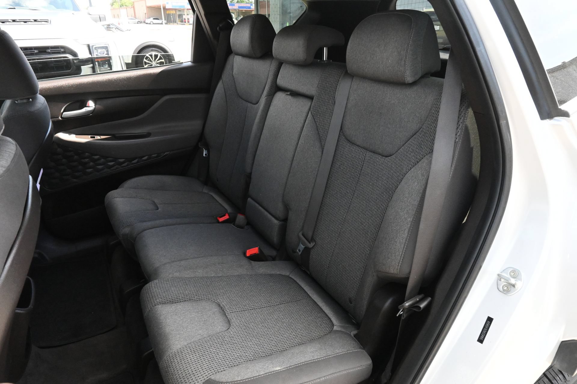 Used 2020 Hyundai Santa Fe SE w/ Cargo Package FWD image 17