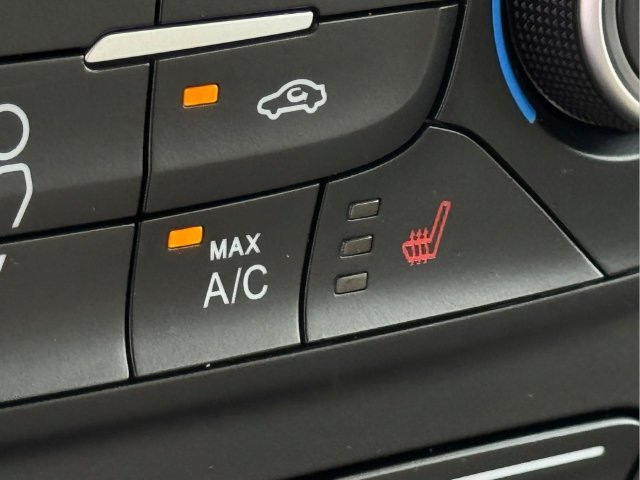 Certified 2018 Ford Escape SE FWD image 26