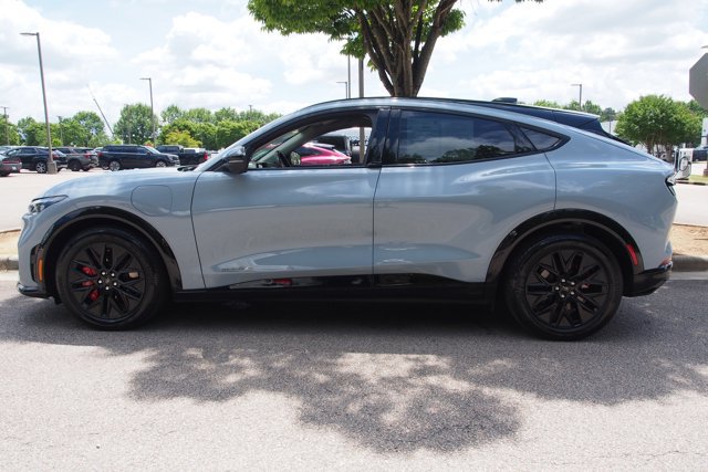 Certified 2025 Ford Mustang Mach-E Premium w/ Sport Appearance Package AWD/4WD image 4