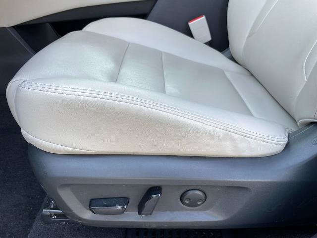 Used 2023 Nissan Rogue SL w/ SL Premium Package AWD/4WD image 11