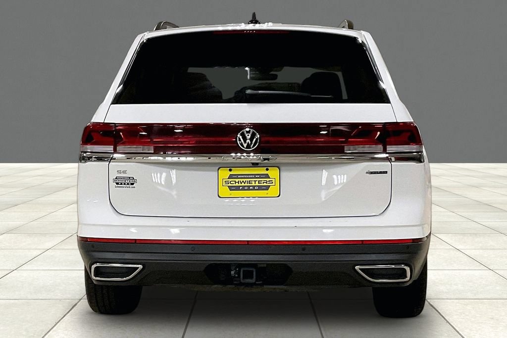 Used 2025 Volkswagen Atlas SE AWD/4WD image 4