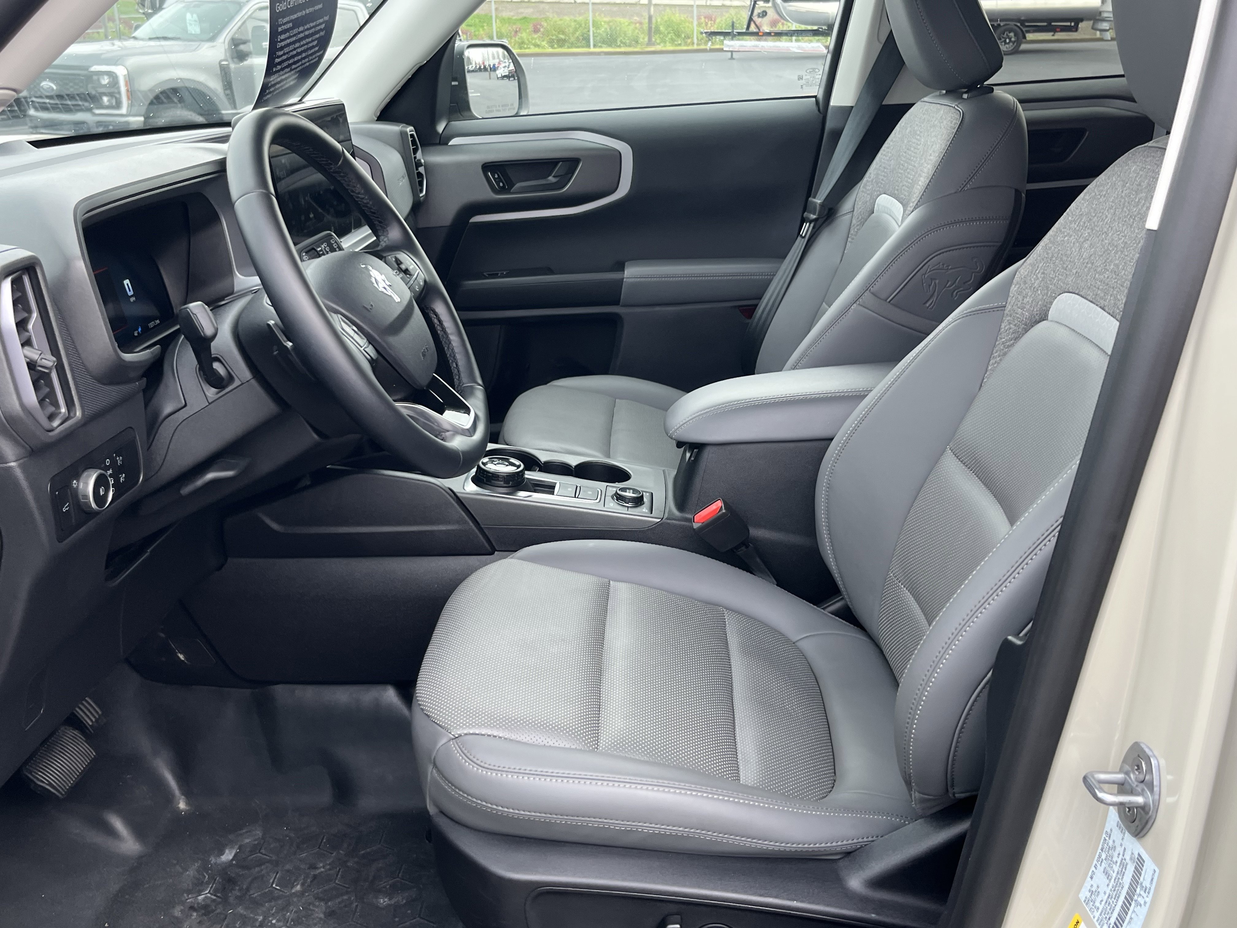 Certified 2025 Ford Bronco Sport Badlands image 8