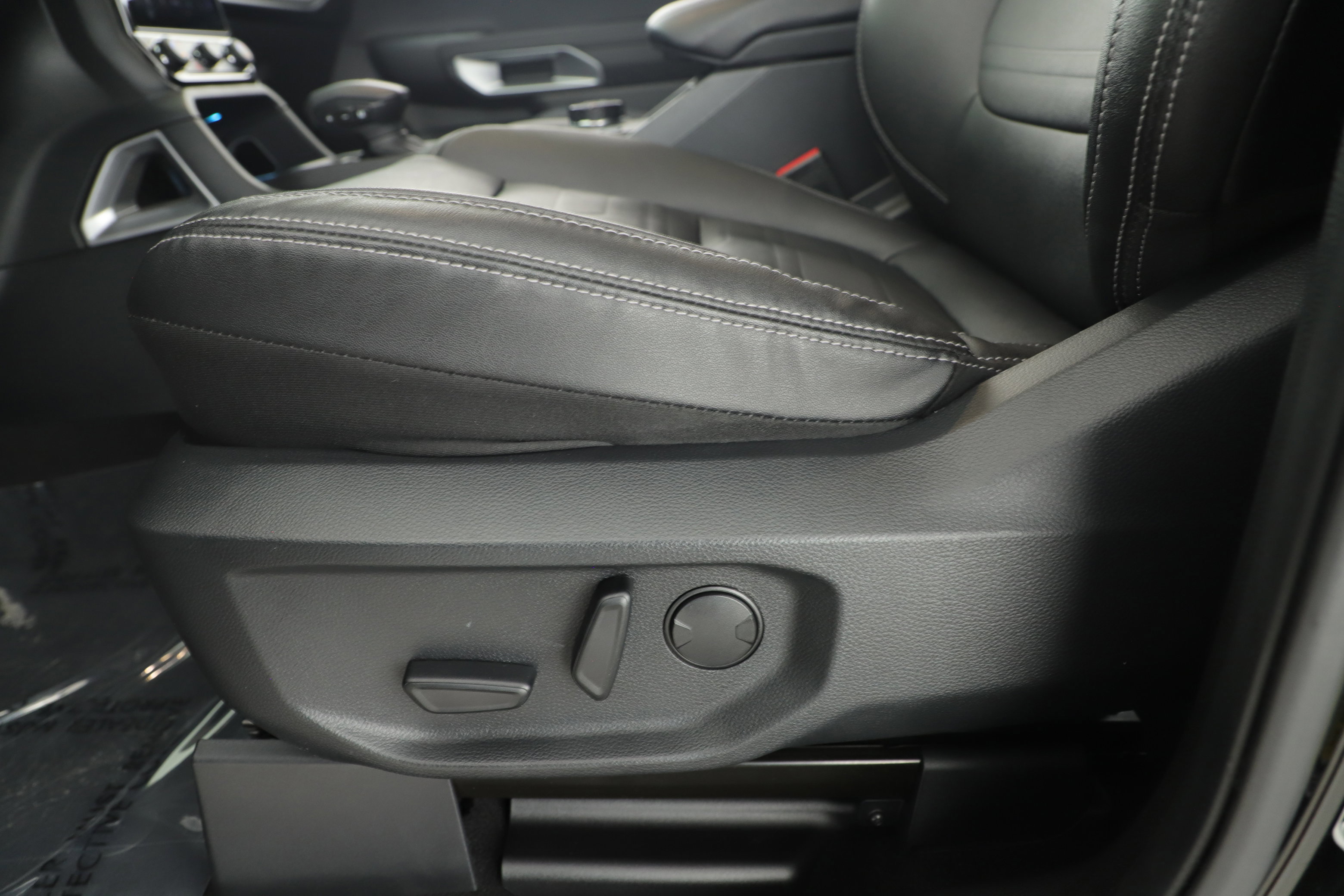 Certified 2024 Ford Ranger Lariat w/ Advanced Towing Package image 10