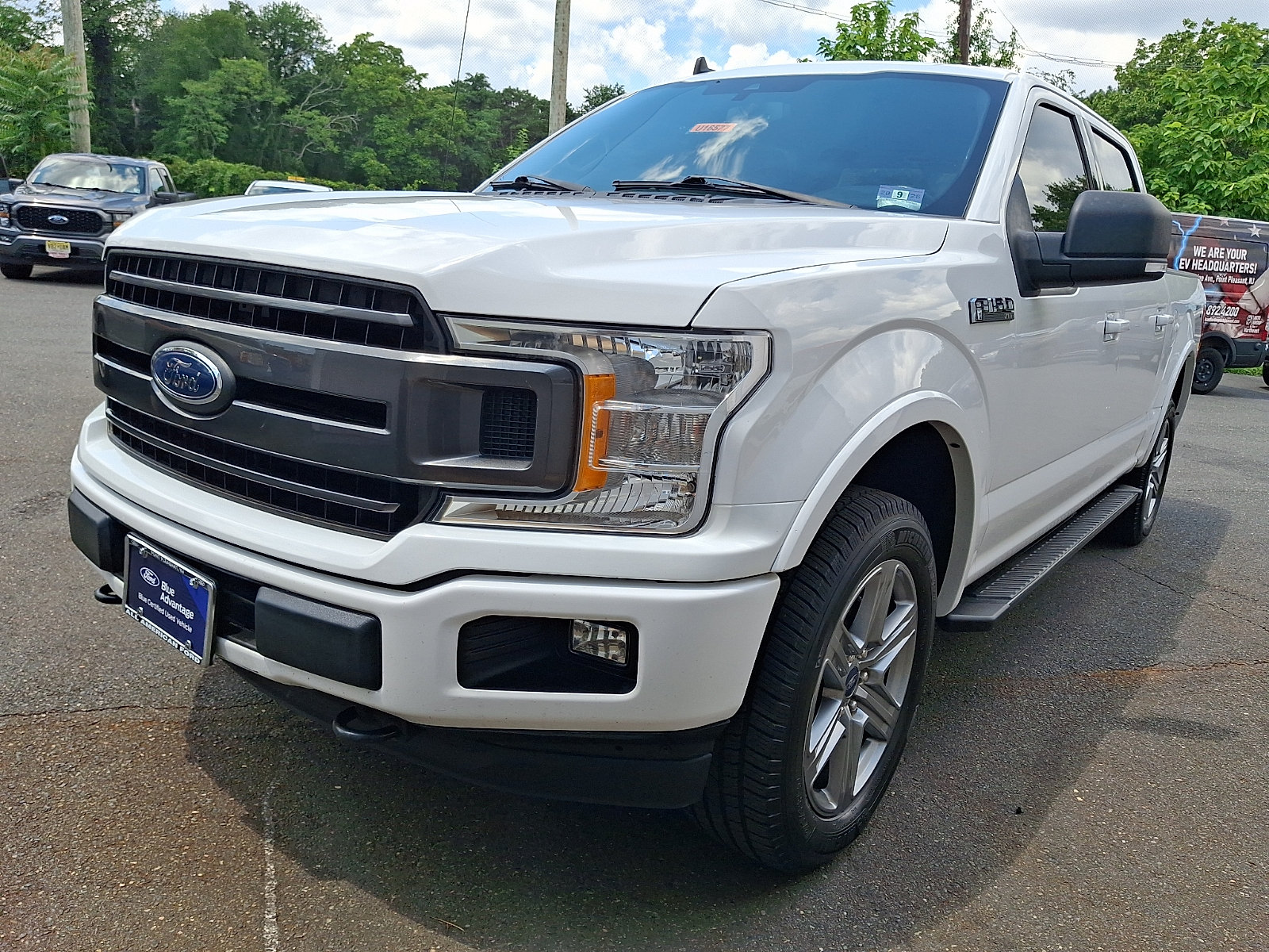 Certified 2019 Ford F150 XLT w/ Equipment Group 302A Luxury AWD/4WD image 4