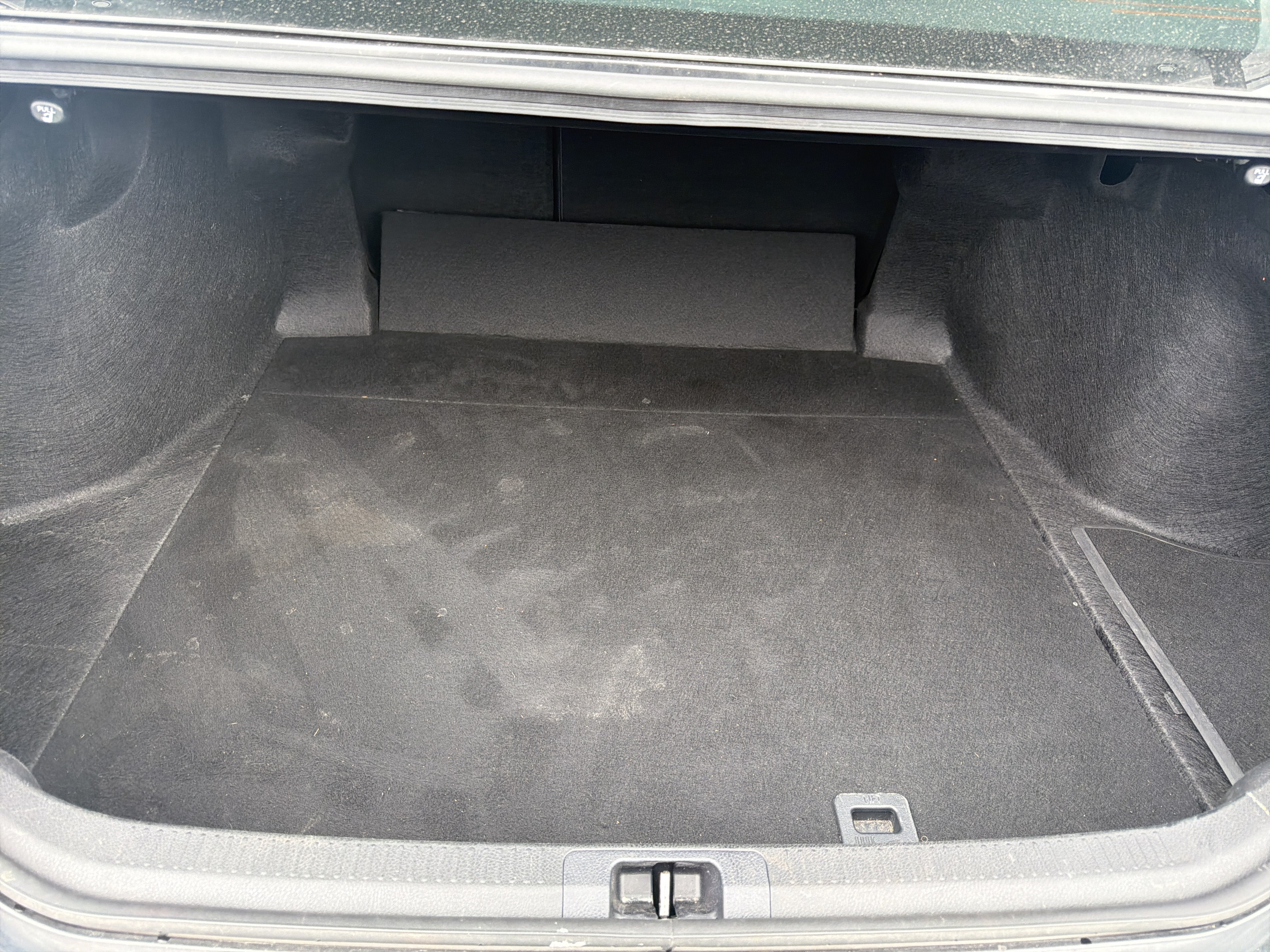 Used 2025 Toyota Camry SE FWD image 5