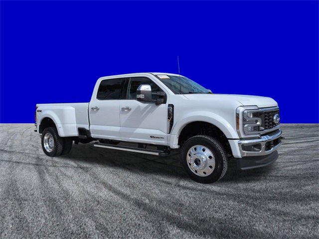Certified 2026 Ford F450 Lariat w/ Chrome Package image 2