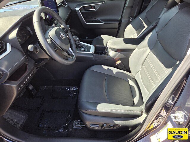 Used 2025 Toyota RAV4 Limited w/ Advanced Technology Package AWD/4WD image 11
