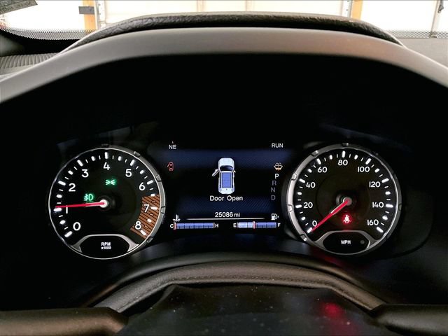 Used 2021 Jeep Renegade Latitude w/ Convenience Group AWD/4WD image 19