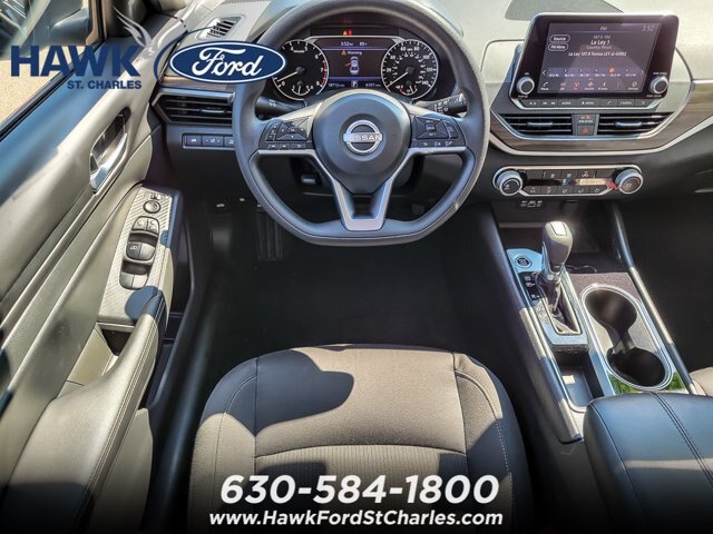 Used 2024 Nissan Altima 2.5 SV FWD image 10