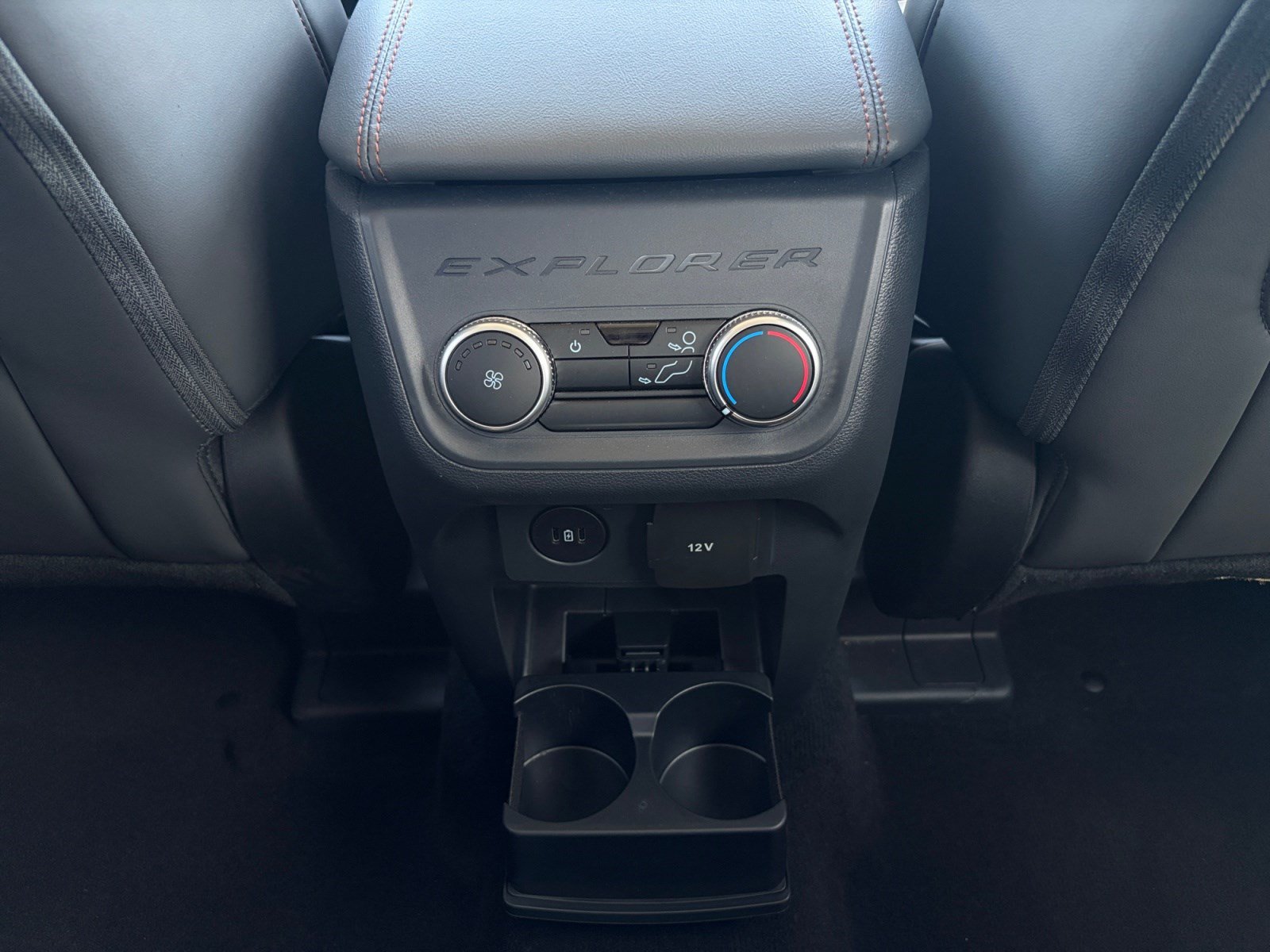 Certified 2025 Ford Explorer Active w/ Active Comfort Package RWD image 26
