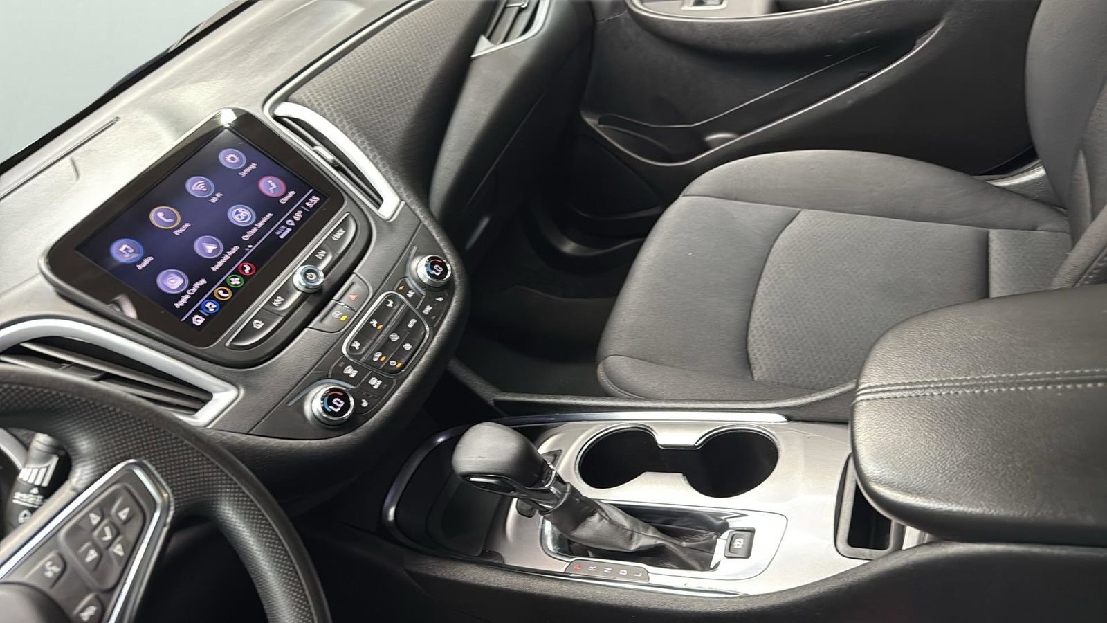 Used 2024 Chevrolet Malibu LT image 21