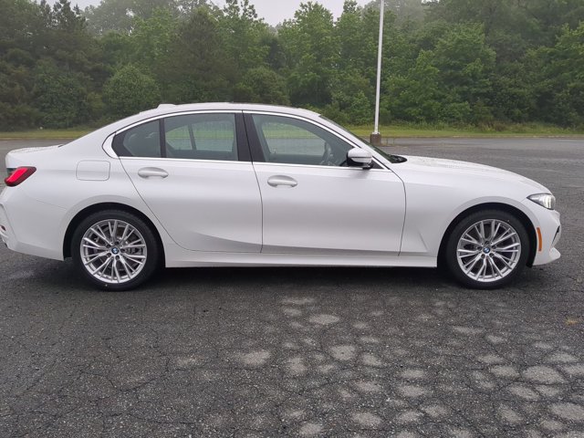 Used 2024 BMW 330i Sedan RWD image 3