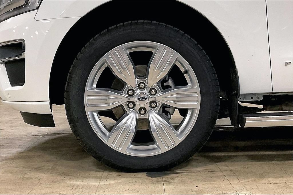 Certified 2023 Ford Expedition Max Platinum AWD/4WD image 9