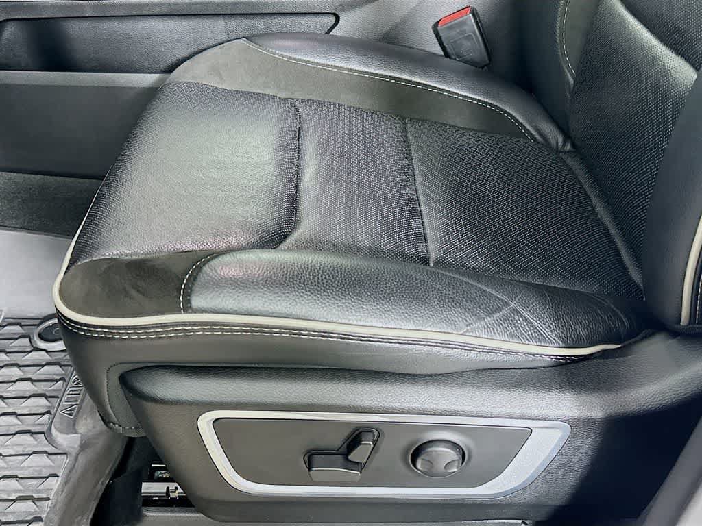 Used 2023 RAM 1500 Laramie AWD/4WD image 30