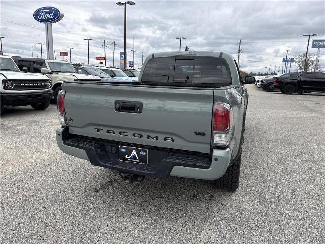 Used 2023 Toyota Tacoma TRD Off-Road w/ TRD Premium Off Road Package image 9