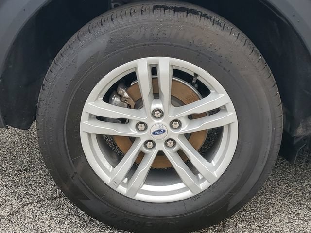 Certified 2024 Ford Explorer XLT w/ Equipment Group 202A AWD/4WD image 5