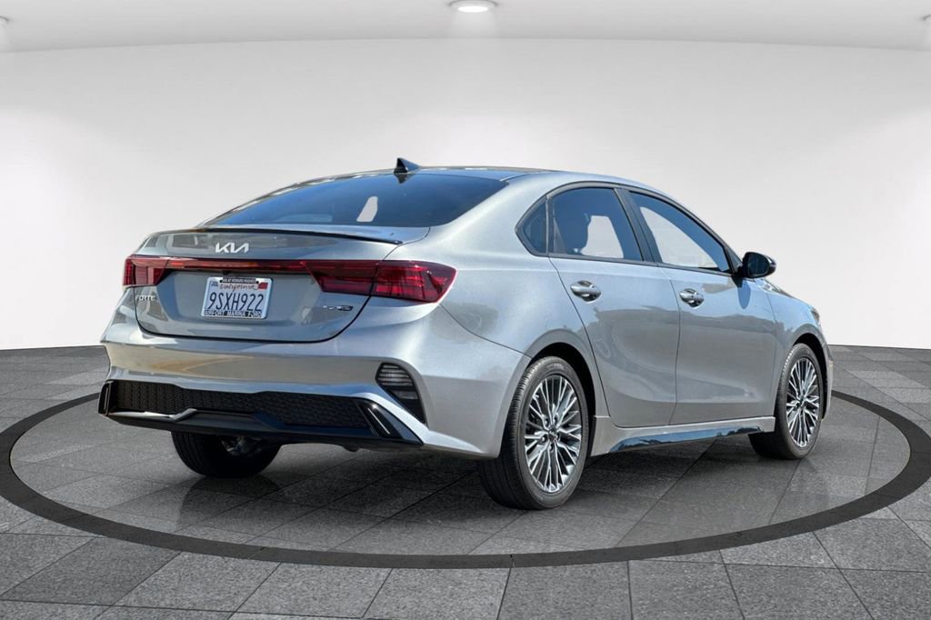 Used 2024 Kia Forte GT-Line FWD image 5